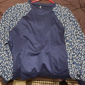 Long sleeve thin sweatshirt